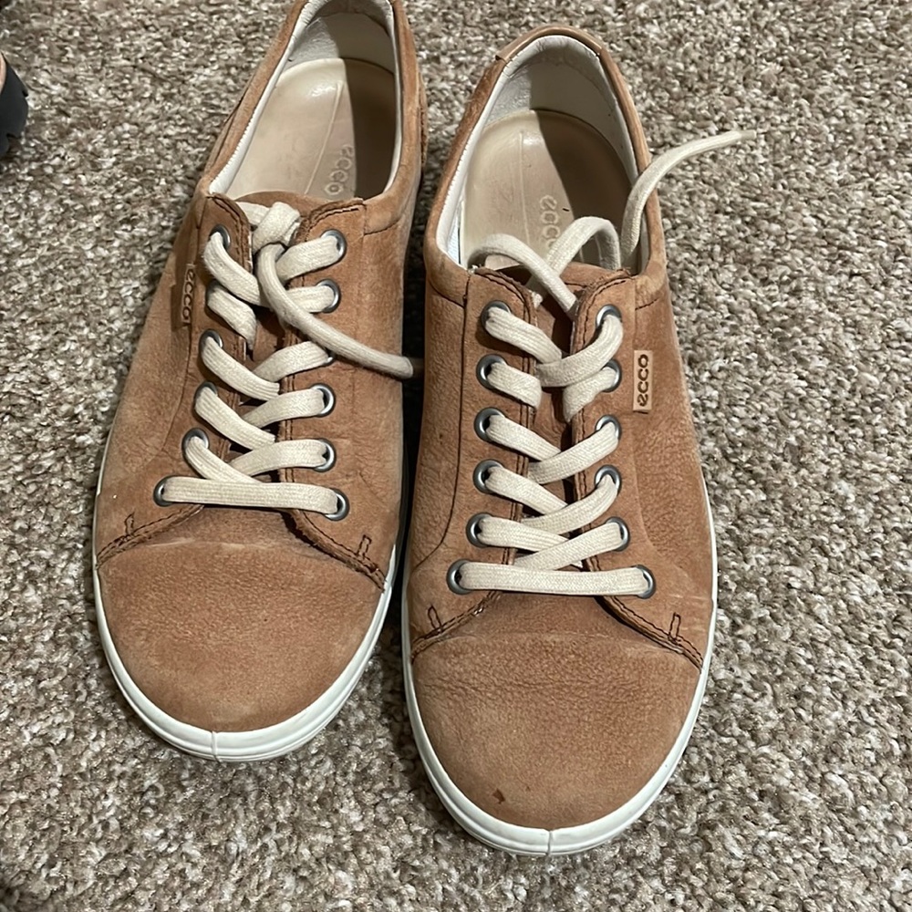 Like new Ecco shoes